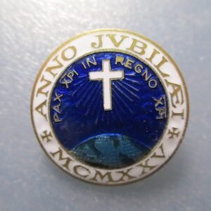 MEDALLA RELIGIOSA BROCHE JUBILEO AÑO SANTO 1925 CON ESMALTES
