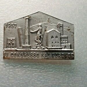 ITALIA MEDALLA DISTINTIVO PIN 1957 BOLONIA IV CONGRESO MEDICINA FORENSE 32x25 mm