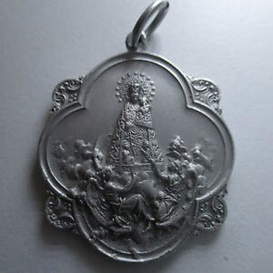 MEDALLA RELIGIOSA VIRGEN ENTRE ANGELES - ALUMINIO