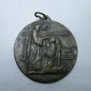 MEDALLA RELIGIOSA S. PEDRO Y S. JUAN / ESPIRITU SANTO Y VERSOS APOCALIPSIS JUAN