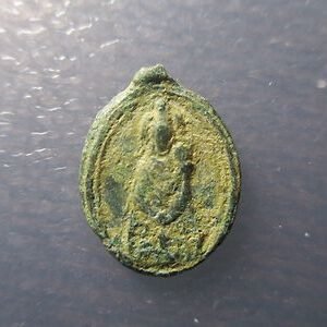 MEDALLA RELIGIOSA ANTIGUA VIRGEN / CALIZ - FALTA ANILLA