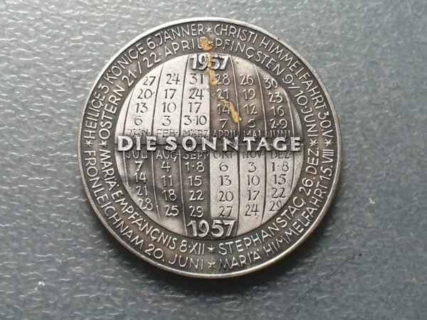 ALEMANIA MEDALLA CALENDARIO DOMINGOS 1957 SONNTAGE ZODIACO MERCURIO 40 mm PLATA - Imagen 2