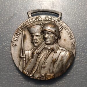 MEDALLA ITALIA 9 REGIMIENTO INFANTERIA BARI BATALLA S. MICHELE DEL CARSO 1914