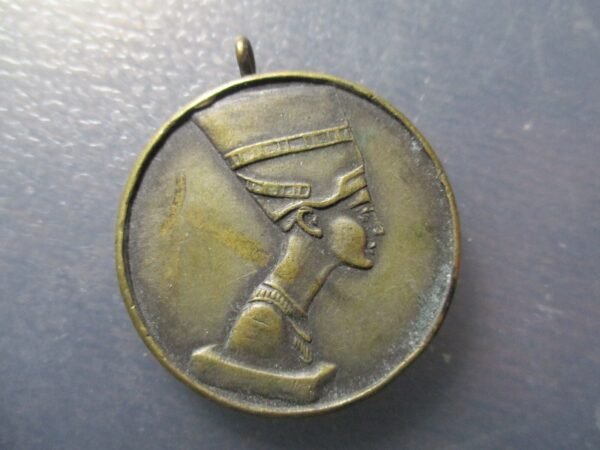 EGIPTO EGYPT MEDALLA NEFERTITI /CIUDADELA EL CAIRO MEZQUITA MUHAMMAD ALI 35X30mm