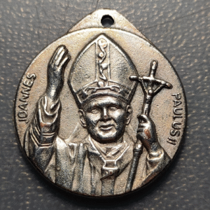MEDALLA RELIGIOSA ROMA JUAN PABLO II PLAZA SAN PEDRO VATICANO METAL BLANCO