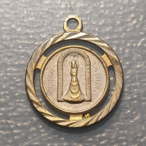 MEDALLA RELIGIOSA ITALIA NUESTRA SEÑORA DE LORETO OVUNQUE PROTEGGIMI 18x15mm