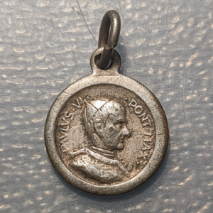 MEDALLA RELIGIOSA ITALIA ROMA PAPA PABLO VI PLAZA SAN PEDRO METAL PLATEADO