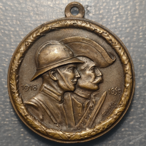 ITALIA MEDALLA I GUERRA MUNDIAL WWI GRANATIERI DI SARDEGNA 36x31mm 13,46g