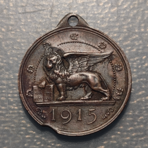 ITALIA VENEZIA VENECIA MEDALLA 1915 PRO PATRIA I GUERRA MUNDIAL WWI 23x21mm 3,4g