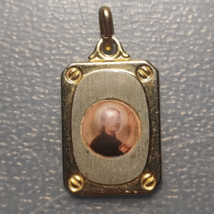 MEDALLA RELIGIOSA SANTA GEMA MARCO DORADO DE ALPACA 25x16mm