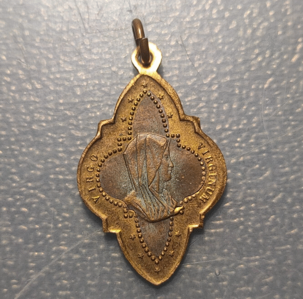 MEDALLA RELIGIOSA FRANCIA LOURDES VIRGEN MARIA SANTUARIO DE LOURDES LATON - Imagen 2