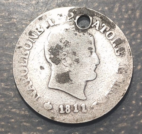 ITALY KINGDOM OF NAPOLEON 10 SOLDI 1811 M MILAN HOLED - Imagen 2