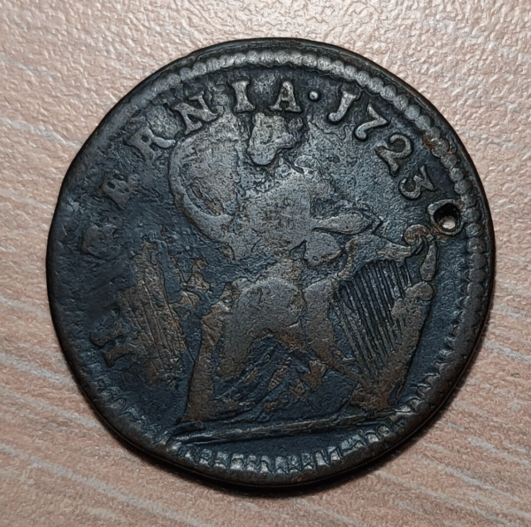 HIBERNIA IRLANDA IRELAND USA EEUU GEORGE II FARTHING 1723 AGUJERO HOLED - Imagen 2