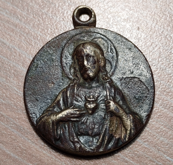 MEDALLA RELIGIOSA NUESTRA SEÑORA DE MONTSERRAT / JESUS 29x24mm 6,41g