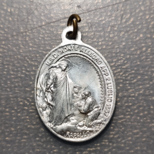 MEDALLA RELIGIOSA VIRGEN DEL MONTE ALEGRE APARECIDA EN 1557 4º CENTENARIO APARIC