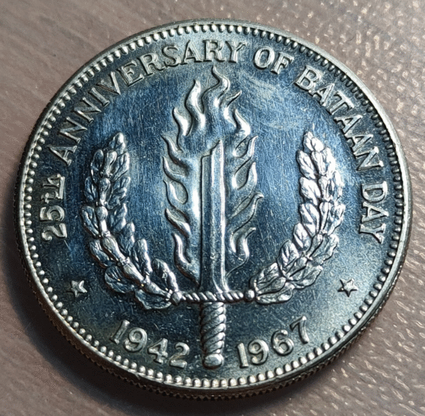FILIPINAS PHILIPPINES 1 PESO 1967 BATAAN DAY EBC+/SC- v2