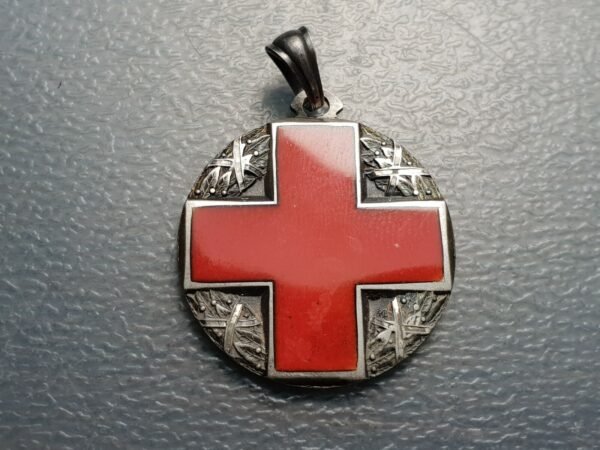 ITALIA CRUZ ROJA RED CROSS MEDALLA 1919 CON ESMALTES ENAMEL 33x30 mm ESCASA