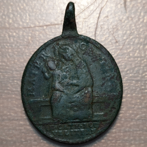 MEDALLA RELIGIOSA VIRGEN CON NIÑO 38x28mm 8,90g