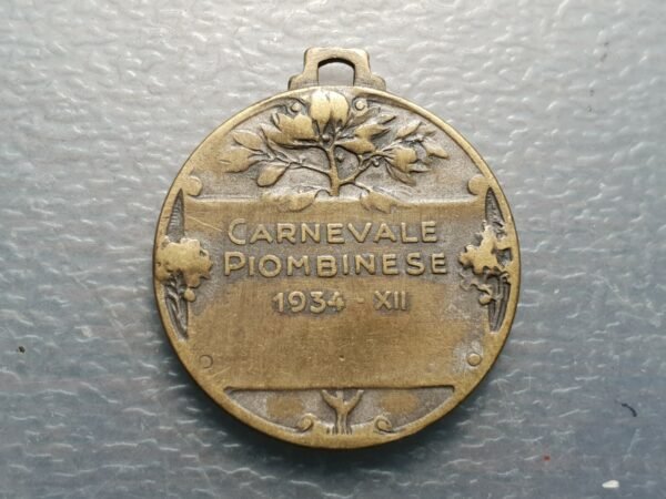 ITALIA TOSCANA MUSSOLINI MEDALLA 1934 CARNAVAL PIOMBINO ESCASA 27x24 mm