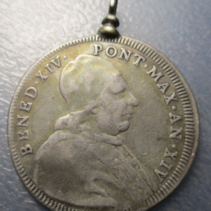 ESTADOS PAPALES PONTIFICIO VATICANO BENEDICTO XIV  MEDIO ESCUDO 1/2 SCUDO 1754