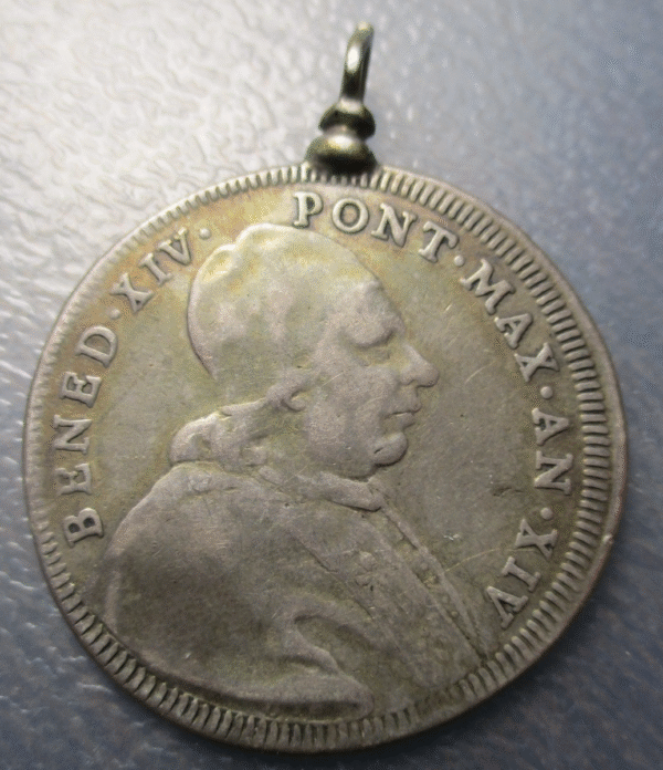 ESTADOS PAPALES PONTIFICIO VATICANO BENEDICTO XIV  MEDIO ESCUDO 1/2 SCUDO 1754