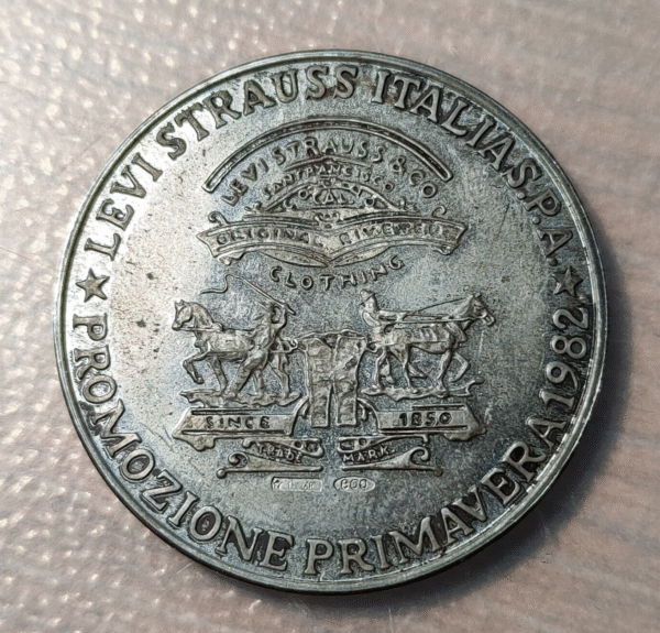 ITALIA MEDALLA FICHA LEVI STRAUSS LEVIS 1 DOLLAR 1982 PLATA - Imagen 2