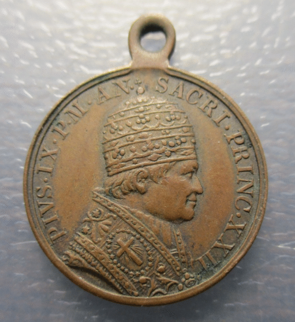 MEDALLA RELIGIOSA 1867 PAPA PIO IX / SS PEDRO Y PABLO - Imagen 2