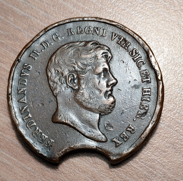 ERROR ITALIA NAPOLES NAPOLI FERDINANDO II 10 TORNESI 1856 FALTA METAL