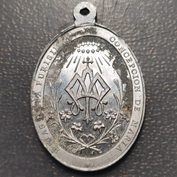 MEDALLA RELIGIOSA INMACULADA CONCEPCION ANAGRAMA HIJAS DE MARIA ALUMINIO 44x35mm - Imagen 2