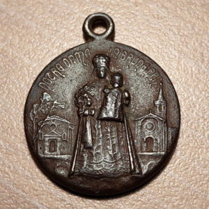 MEDALLA RELIGIOSA NOTRE DAME LA BRUNE / JESUS 25x21mm 5,34g