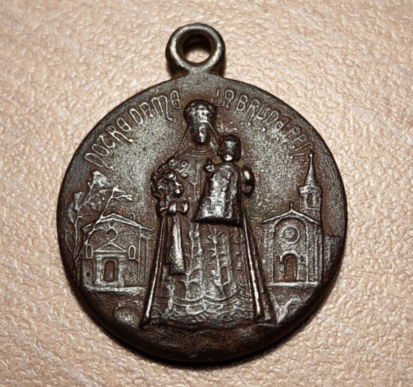 MEDALLA RELIGIOSA NOTRE DAME LA BRUNE / JESUS 25x21mm 5,34g