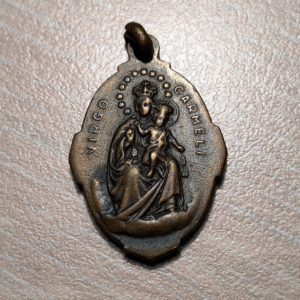 MEDALLA RELIGIOSA VIRGEN DEL CARMEN / JESUS 21x18mm 3,26g