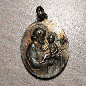 MEDALLA RELIGIOSA SAN JOSE CON NIÑO JESUS 25x22mm 2,03g