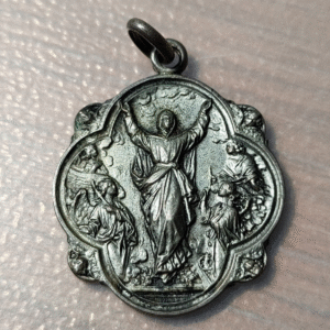 MEDALLA RELIGIOSA VIRGEN ENTRE ANGELES 29x22mm 4,80g