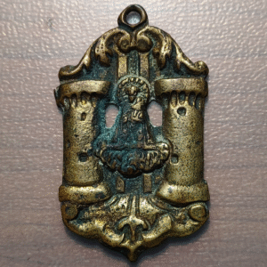 MEDALLA RELIGIOSA GRANDE VALENCIA VIRGEN DESAMPARADOS TORRES QUART 58x35mm 31g