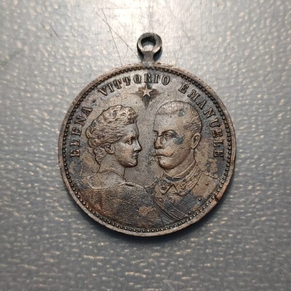 MEDALLA 1896 ITALIA REINO BODA VITTORIO EMANUELE III Y ELENA 33x28mm