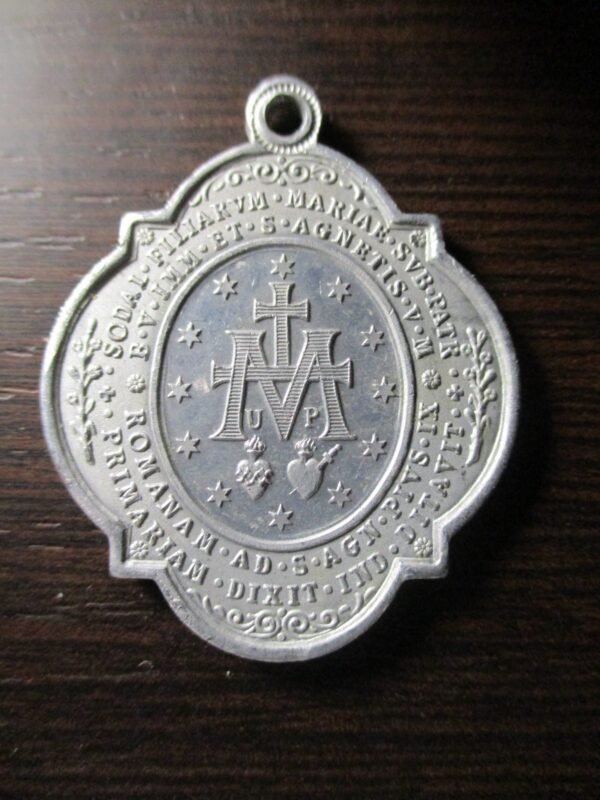 MEDALLA RELIGIOSA LA VIRGEN / MONOGRAMA - ALUMINIO - Imagen 2