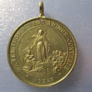MEDALLA RELIGIOSA VIRGEN ENTRE FELIGRESES REZANDO / MONOGRAMA MARIA -PAPA PIO IX