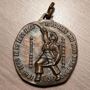 ITALIA PERIODO MUSSOLINI MEDALLA ASOCIACION NACIONAL BERSAGLIERI PORTA PIA 1940