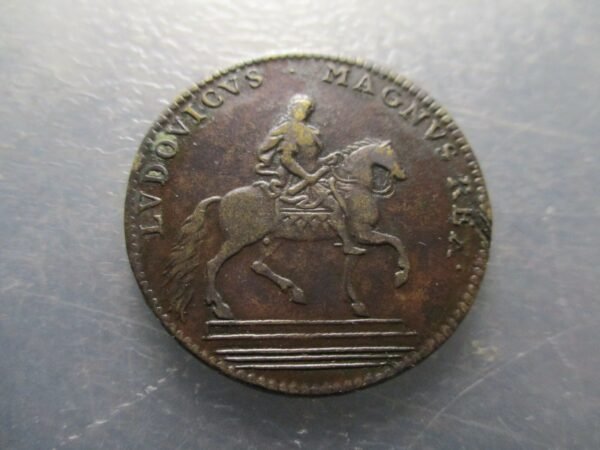 FRANCIA PARIS JETON LUIS XIV LOUIS XIV A CABALLO / PANORAMA CIUDAD - RIO SENA - Imagen 2