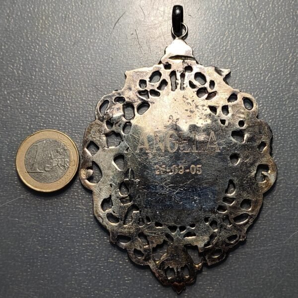 MEDALLA RELIGIOSA 1920 MUY GRANDE ANGEL DE LA GUARDA CON NIÑO PLATA 103x71mm 38g - Imagen 2