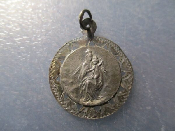 MEDALLA RELIGIOSA VIRGEN CON NIÑO 25x21 mm PLATA