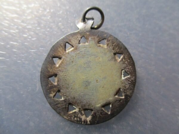 MEDALLA RELIGIOSA VIRGEN CON NIÑO 25x21 mm PLATA - Imagen 2