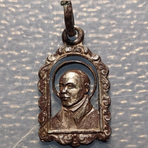 MEDALLA RELIGIOSA JESUITA SAN IGNACIO DE LOYOLA PLATA 17x10mm