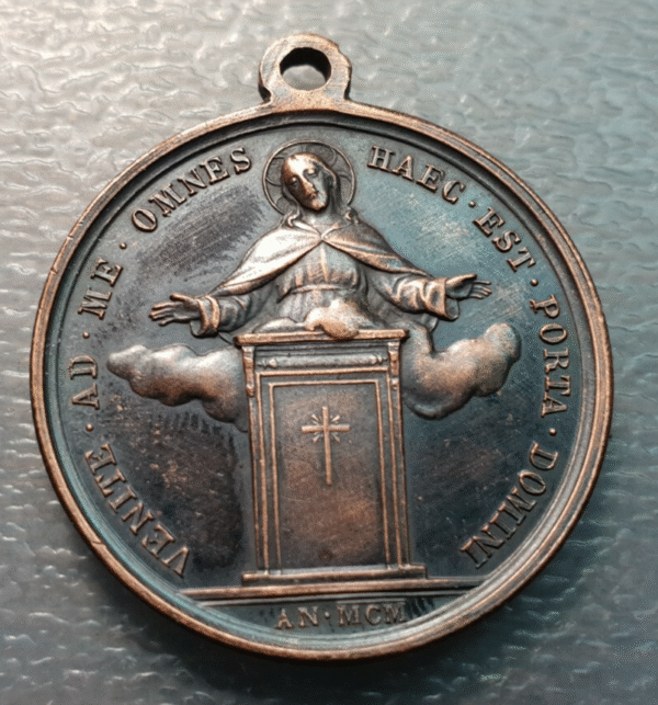 MEDALLA RELIGIOSA PAPA LEON XIII JUBILEO AÑO SANTO 1900 PUERTA SANTA 33x28 mm