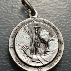 MEDALLA RELIGIOSA 1982 PAPA JUAN PABLO II TUMBA S ANTONIO PADUA PADOVA 26x23 mm