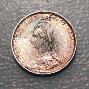 GREAT BRITAIN GRAN BRETAÑA VICTORIA 3 PENCE 1887 MBC+/EBC- GOLPECITOS