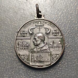 MEDALLA RELIGIOSA VATICANO PAPA PIO XII JUBILEO AÑO SANTO 1950 PUERTA SANTA