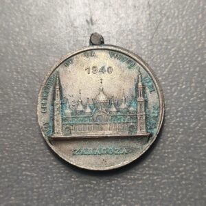 MEDALLA RELIGIOSA ZARAGOZA 1940 VIRGEN DEL PILAR BASILICA METAL BLANCO