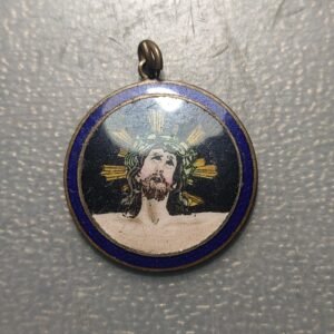 MEDALLA RELIGIOSA CRISTO DE LIMPIAS LATON CON CERAMICA PINTADA Y LACADA